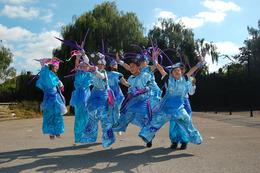 Sunny_blue_bugs_jumping_in_group